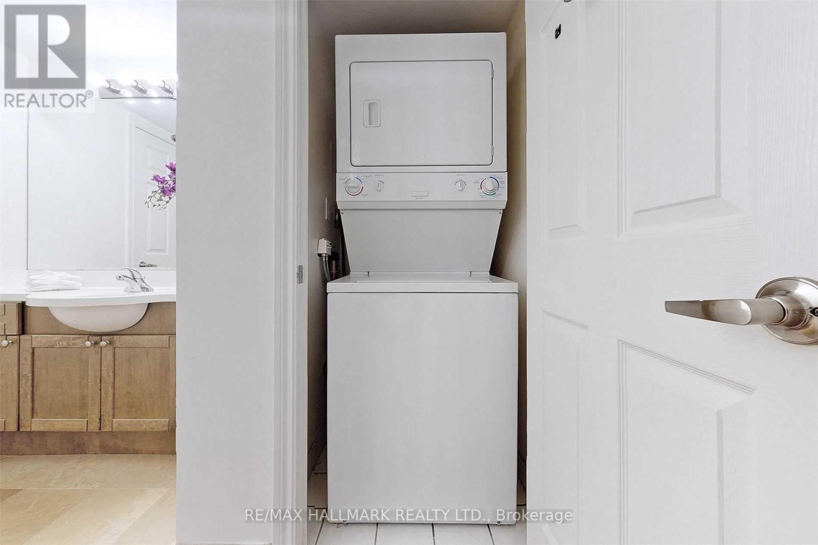 3608 - 736 Bay Street, Toronto, Ontario  M5G 2R3 - Photo 40 - C12759604