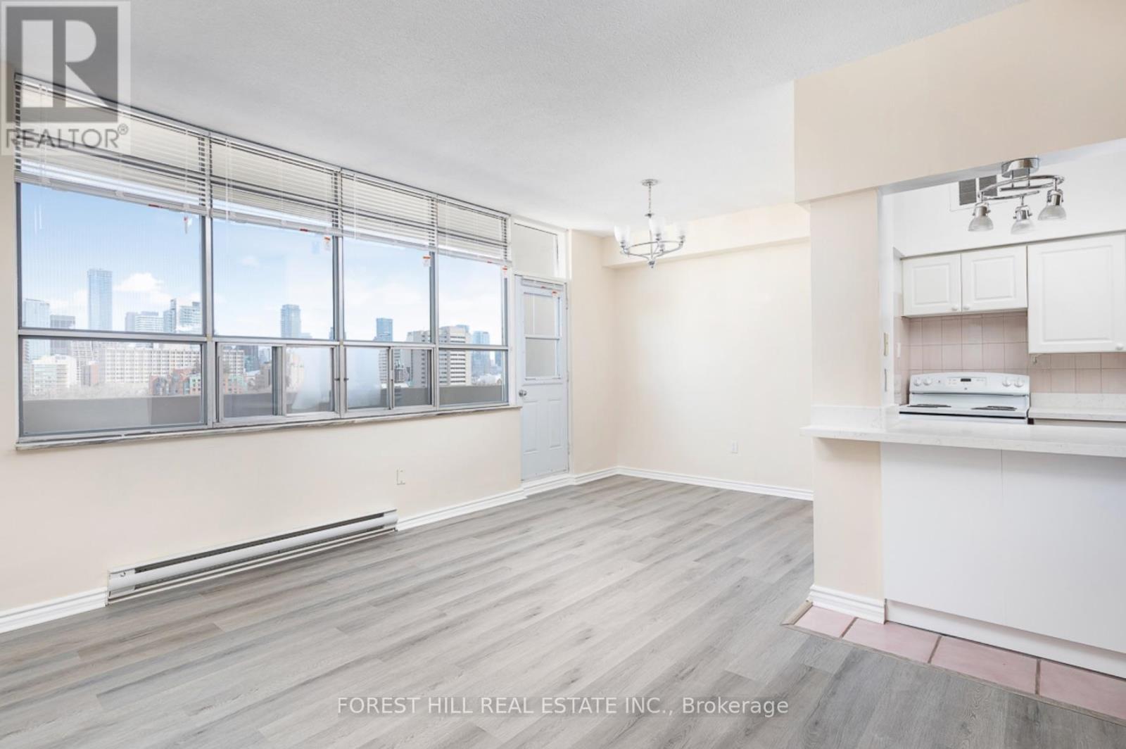 705 - 34 Walmer Road, Toronto, Ontario  M5R 2W6 - Photo 7 - C12759610