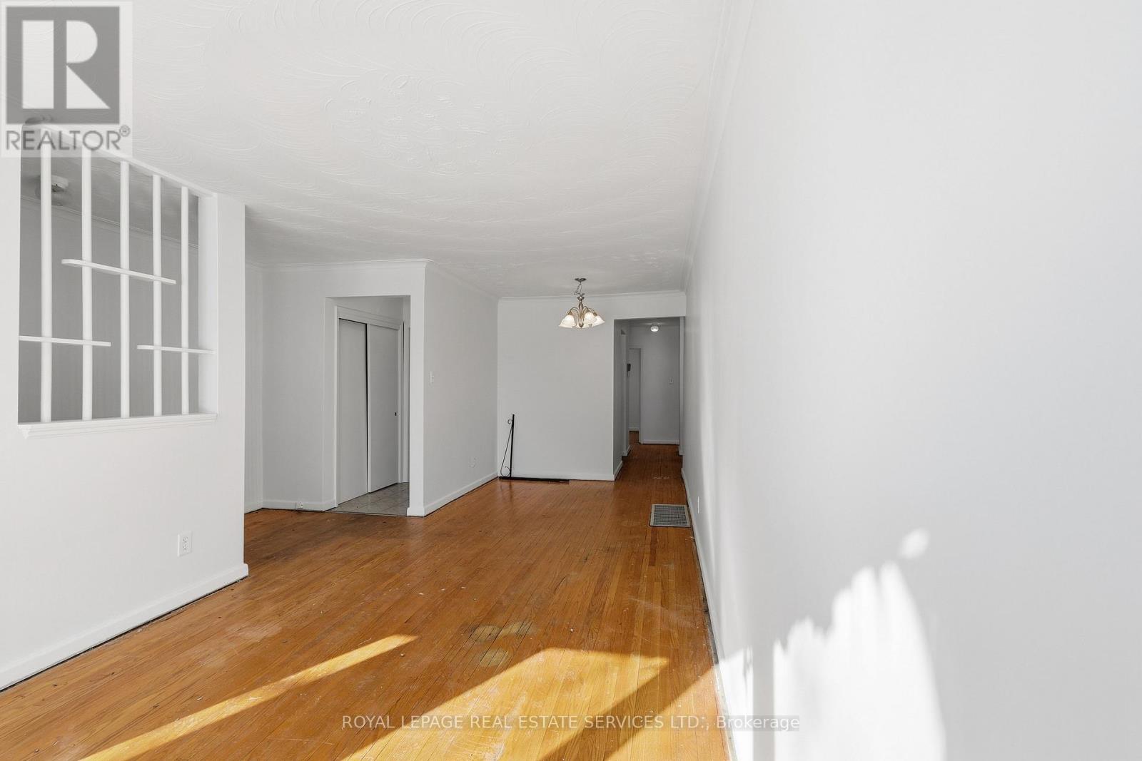 42 Pinemore Crescent, Toronto, Ontario  M3A 1W6 - Photo 11 - C12759616