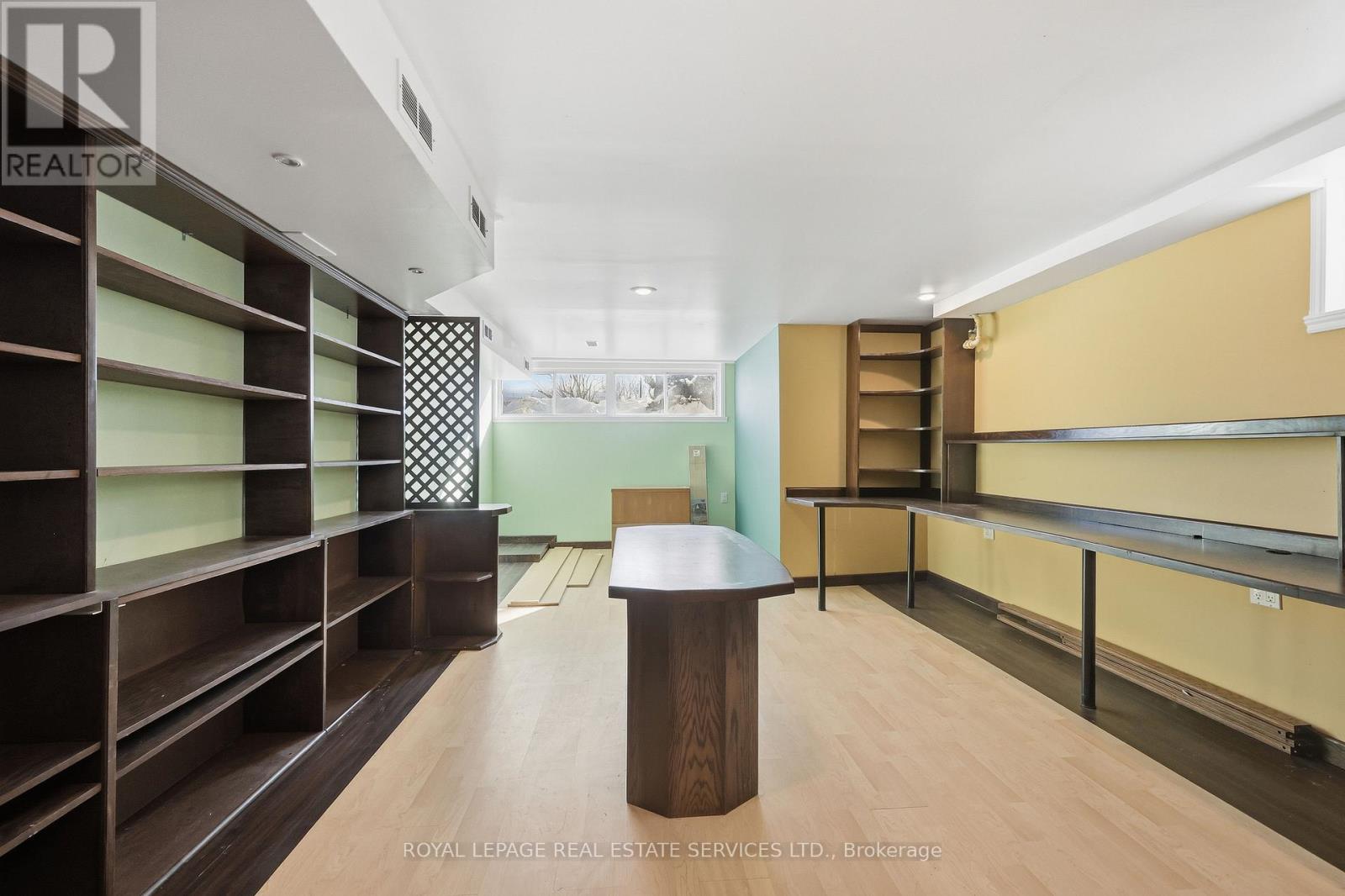 42 Pinemore Crescent, Toronto, Ontario  M3A 1W6 - Photo 33 - C12759616