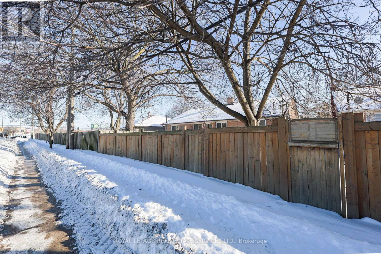 42 Pinemore Crescent, Toronto, Ontario  M3A 1W6 - Photo 43 - C12759616