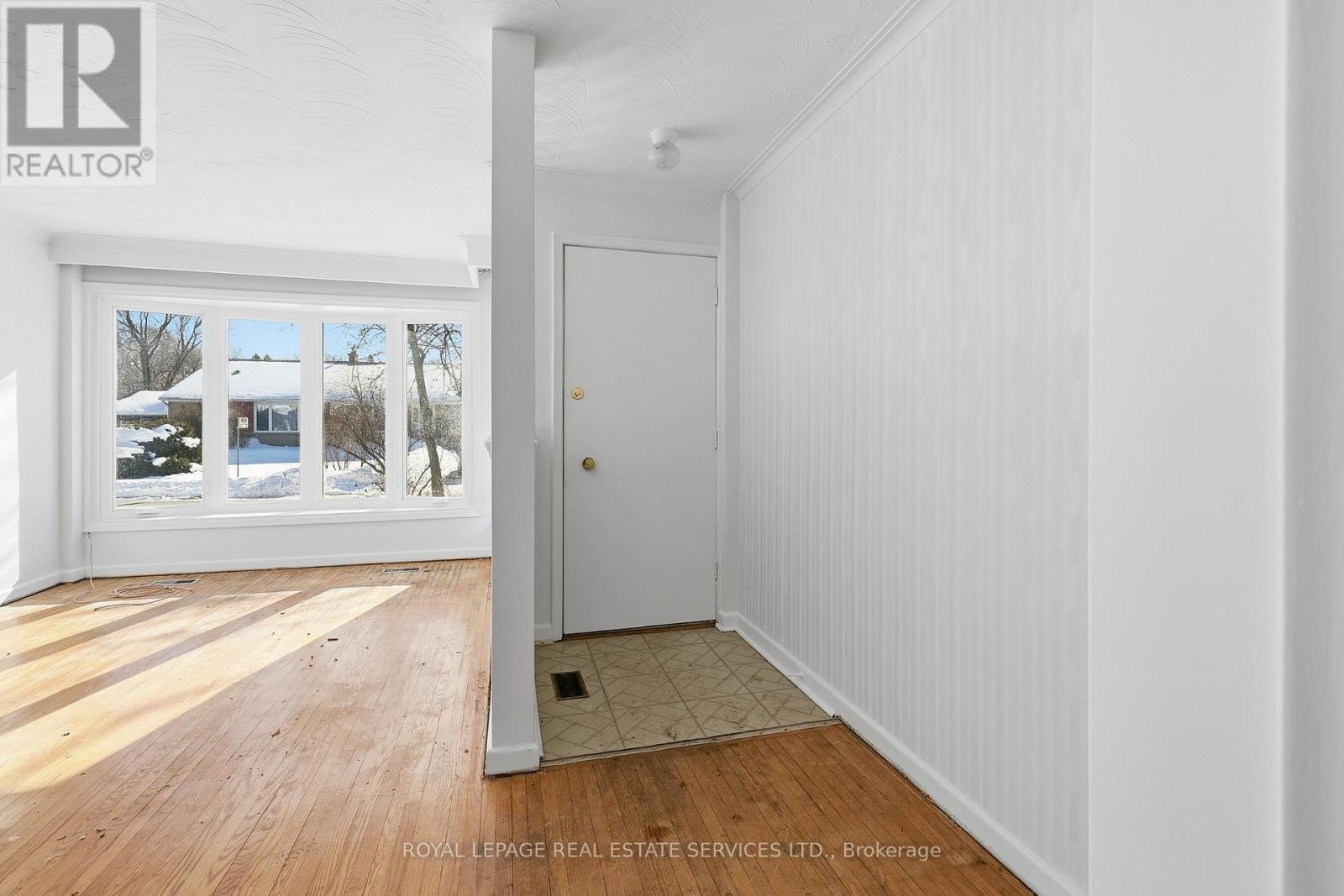 42 Pinemore Crescent, Toronto, Ontario  M3A 1W6 - Photo 6 - C12759616