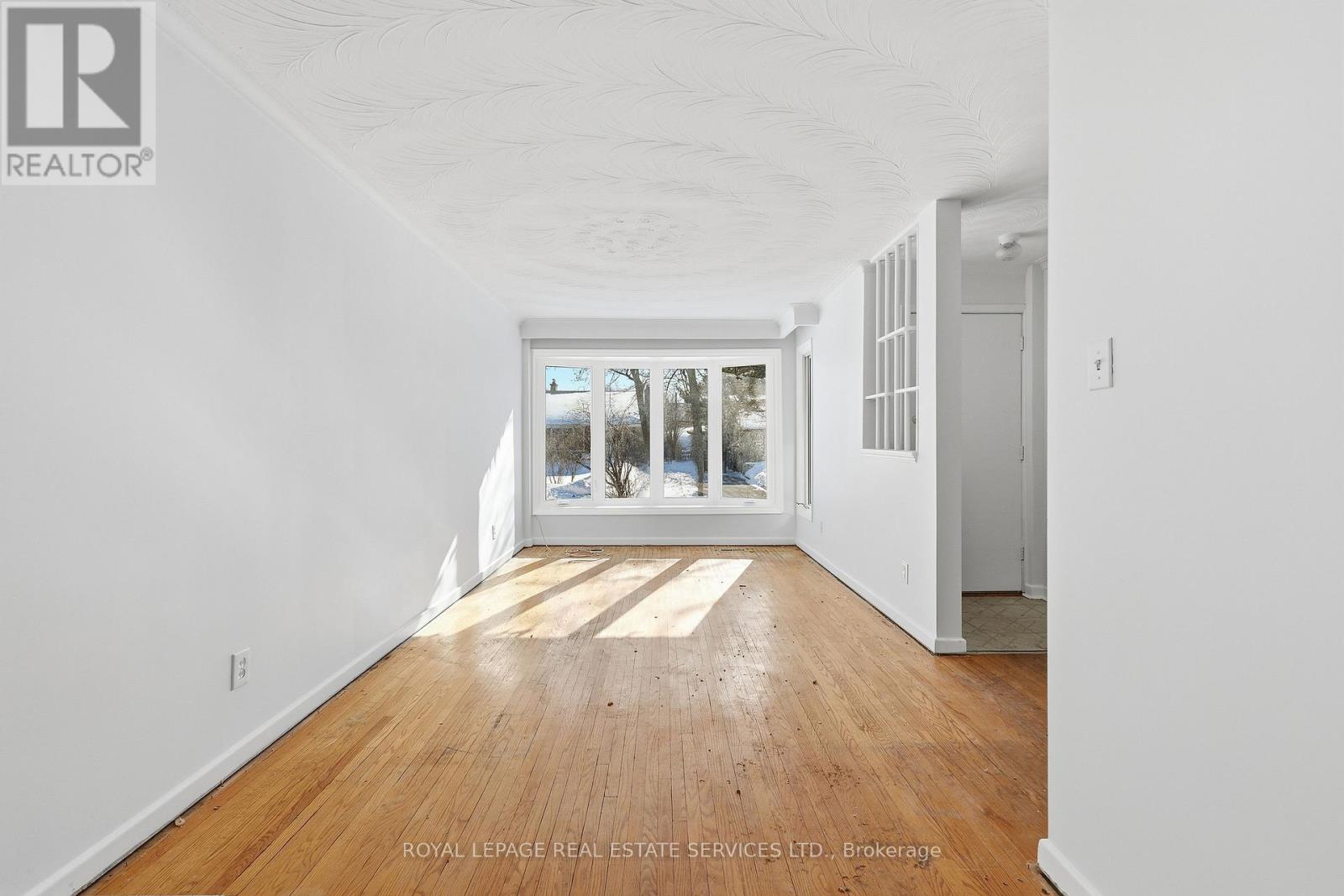 42 Pinemore Crescent, Toronto, Ontario  M3A 1W6 - Photo 7 - C12759616