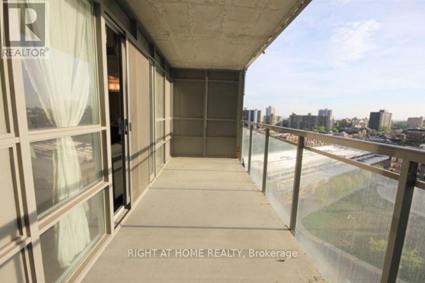 1009 - 38 Joe Shuster Way W, Toronto, Ontario  M6K 0A5 - Photo 8 - C12759636