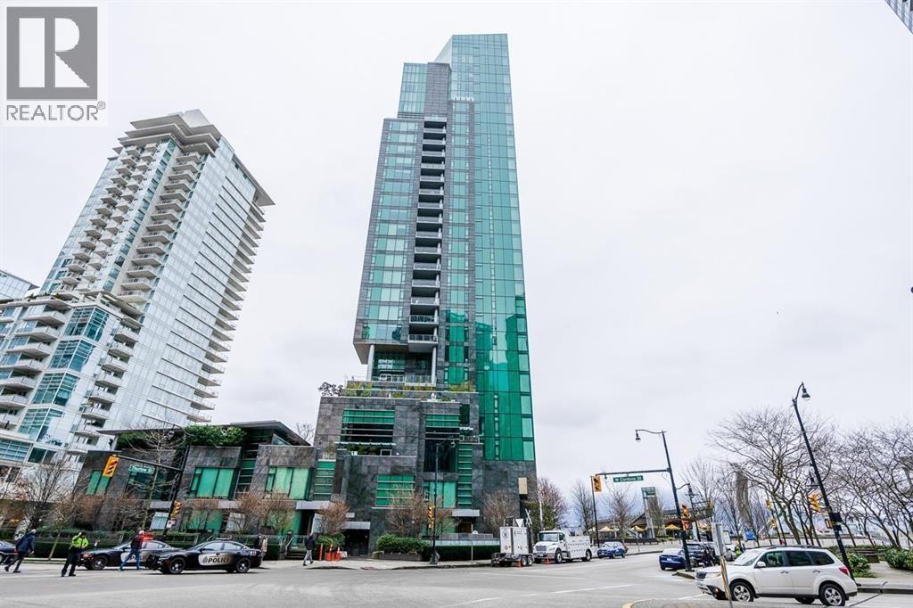 439 E 16TH STREET, North Vancouver, British Columbia