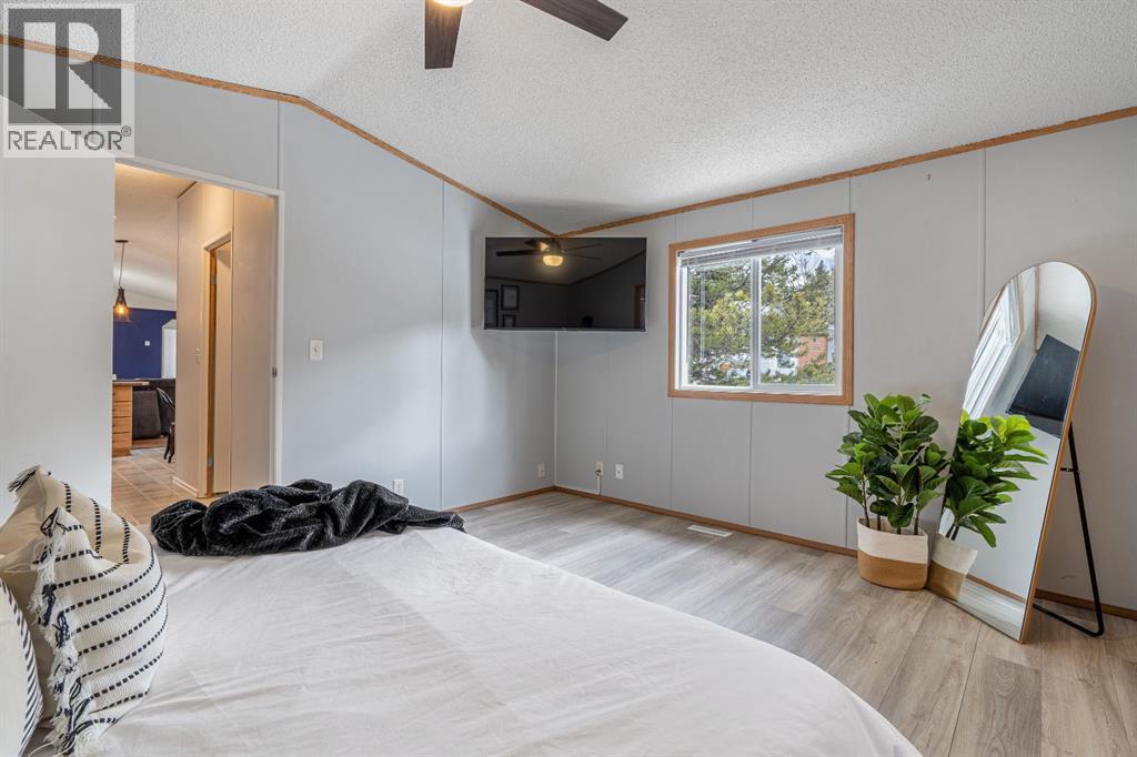 1605 129 Street, Blairmore, Alberta  T0K 0E0 - Photo 12 - A2283529