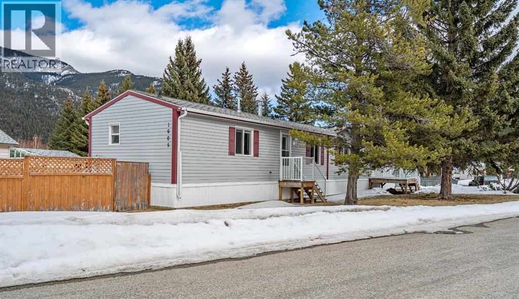 1605 129 Street, Blairmore, Alberta