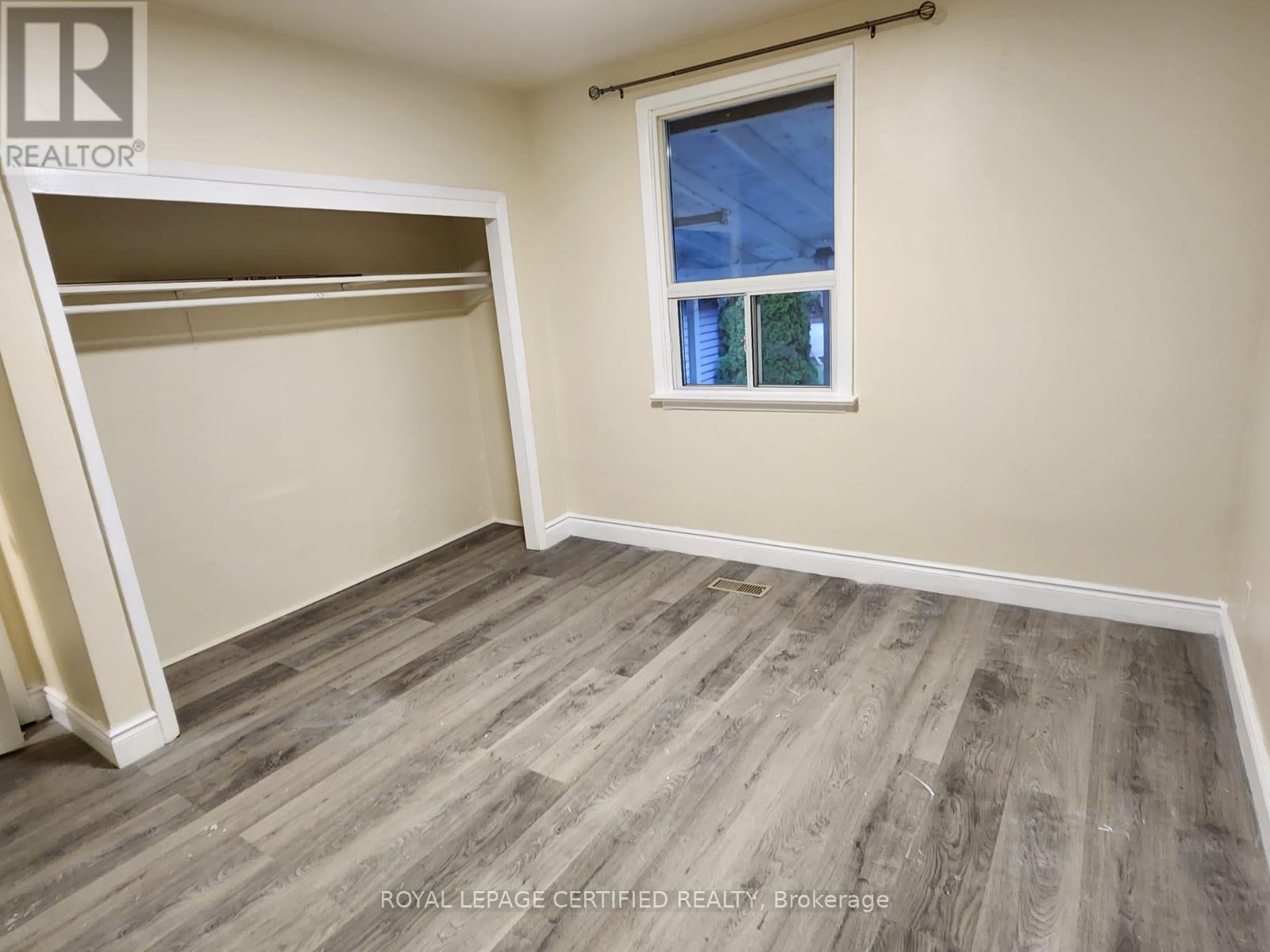 Upper - 45 Huntington Avenue, Toronto, Ontario  M1K 4K9 - Photo 6 - E12759536