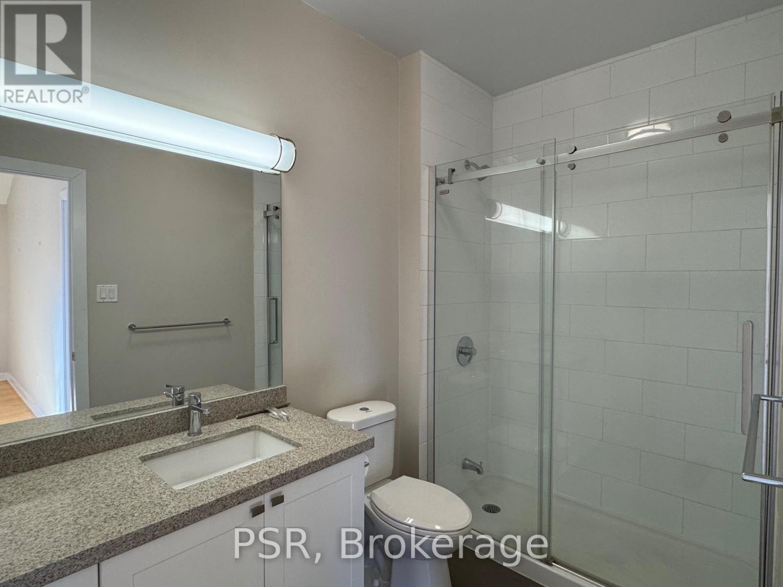 Ch1 - 6 Sutherland Drive, Toronto, Ontario  M4G 1G8 - Photo 9 - E12759568