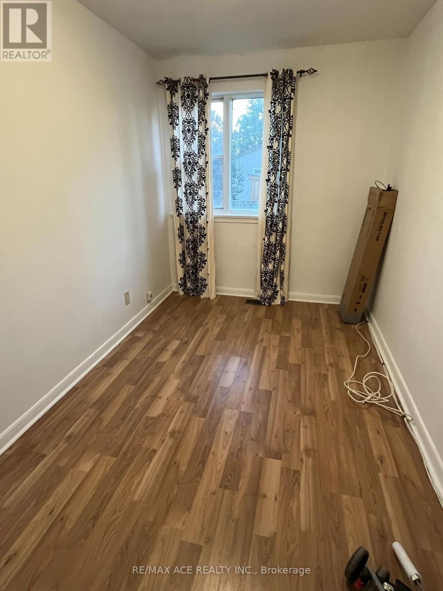 17 Huddleston Court, Toronto, Ontario  M1L 4L1 - Photo 12 - E12759612