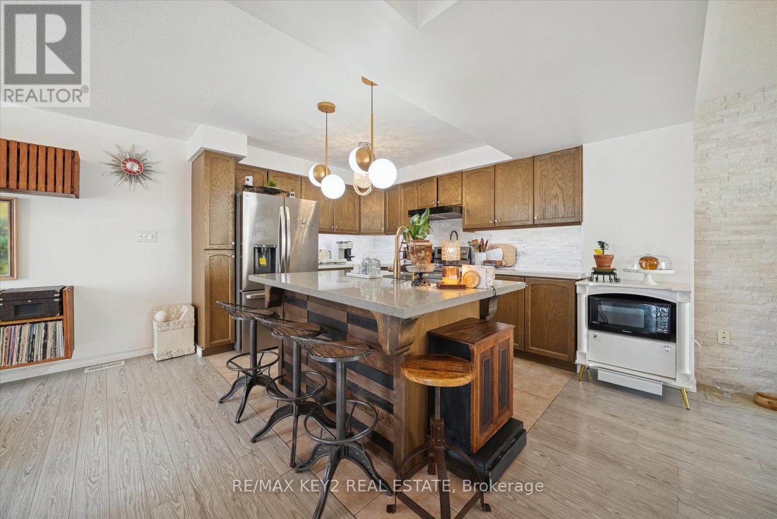 2 Clowes Street, Ajax, Ontario  L1Z 0K9 - Photo 10 - E12759634