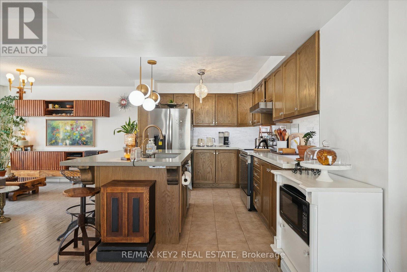 2 Clowes Street, Ajax, Ontario  L1Z 0K9 - Photo 11 - E12759634