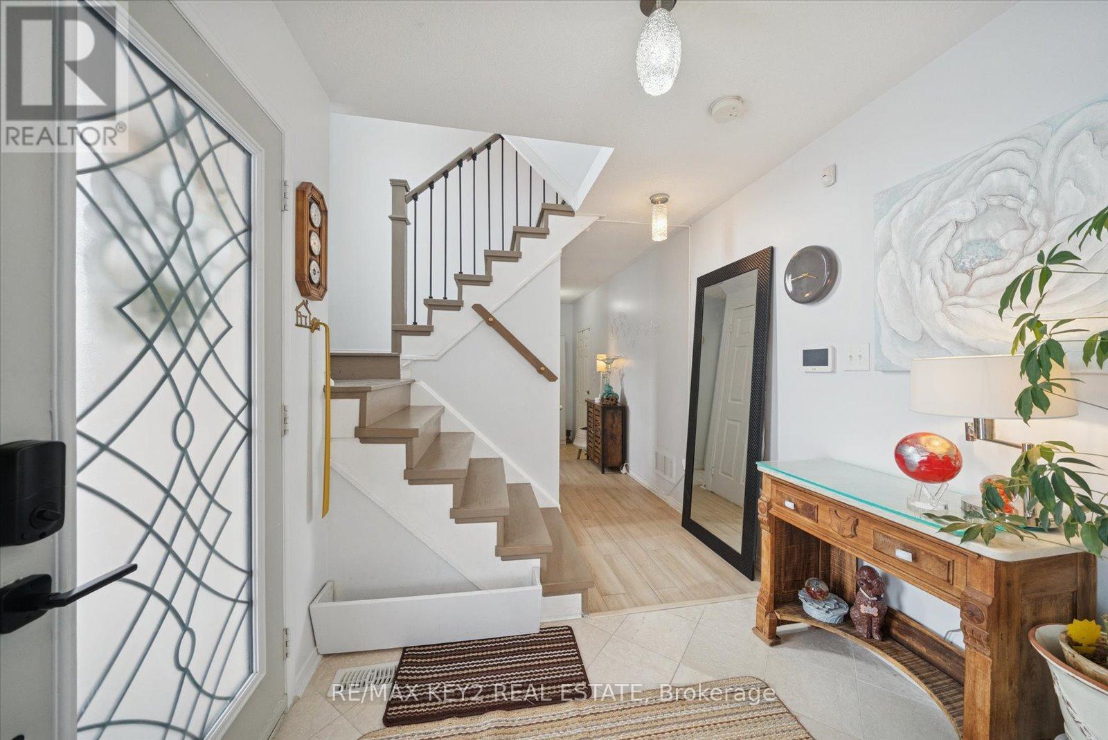 2 Clowes Street, Ajax, Ontario  L1Z 0K9 - Photo 6 - E12759634