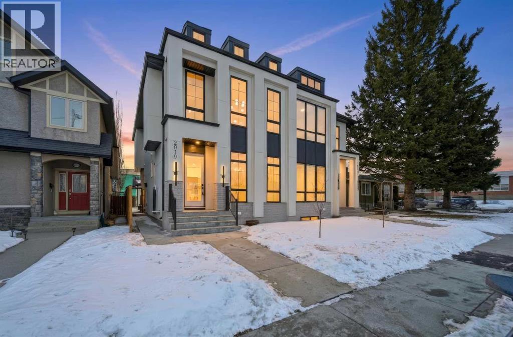 2019 21 Avenue NW, Calgary, Alberta