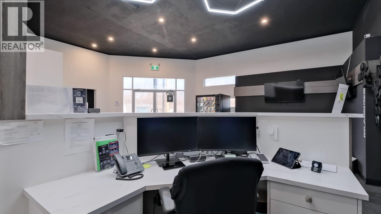 5966 Sawmill Road, Oliver, British Columbia  V0H 1T9 - Photo 4 - 10375004