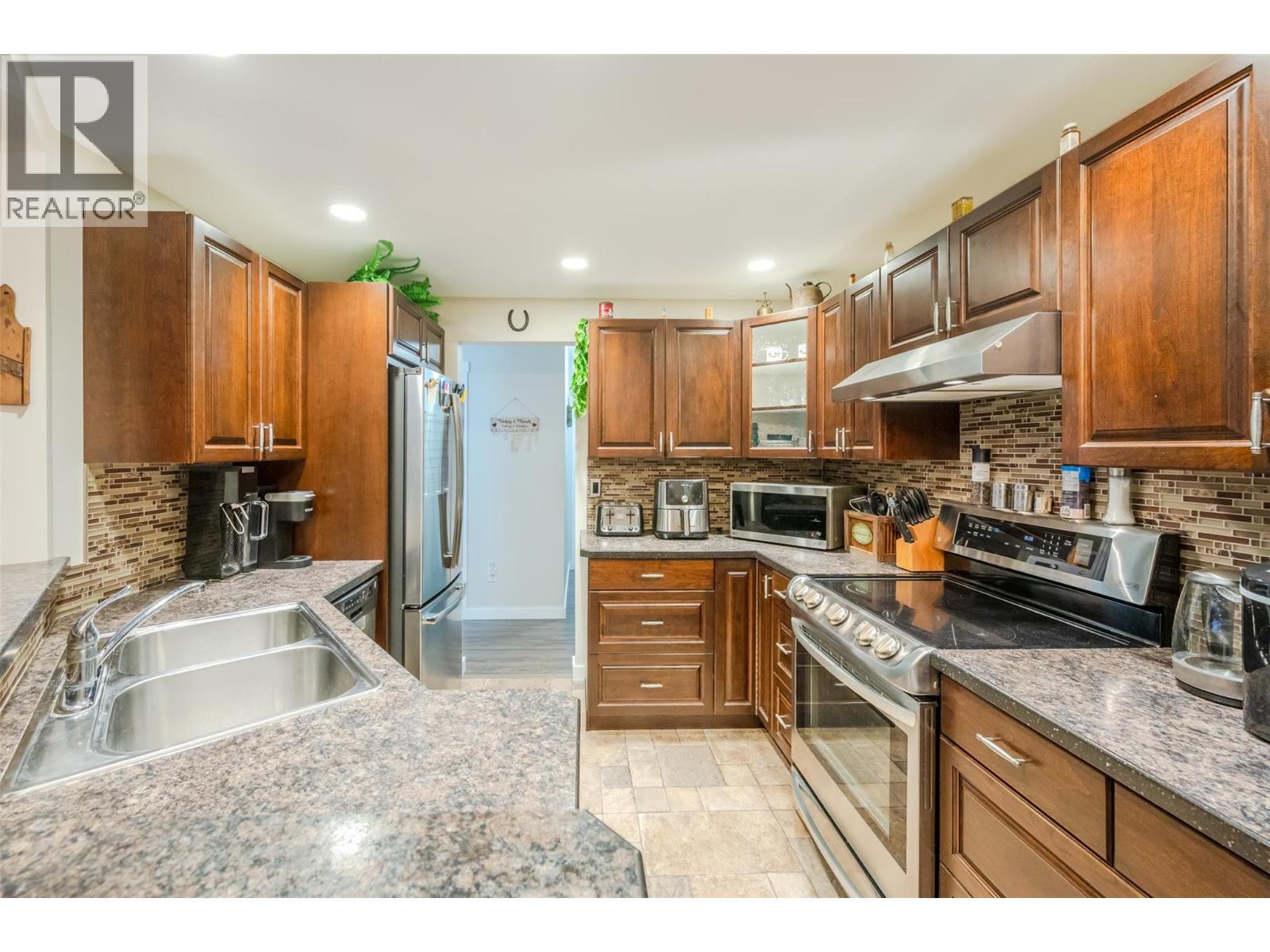 337 MCKINNEY Road Unit# 216, oliver, British Columbia