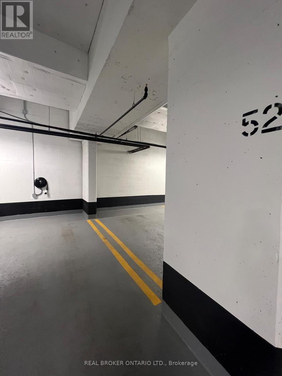 616w - 3 Rosewater Street, Richmond Hill, Ontario  L4C 5T6 - Photo 10 - N12759646