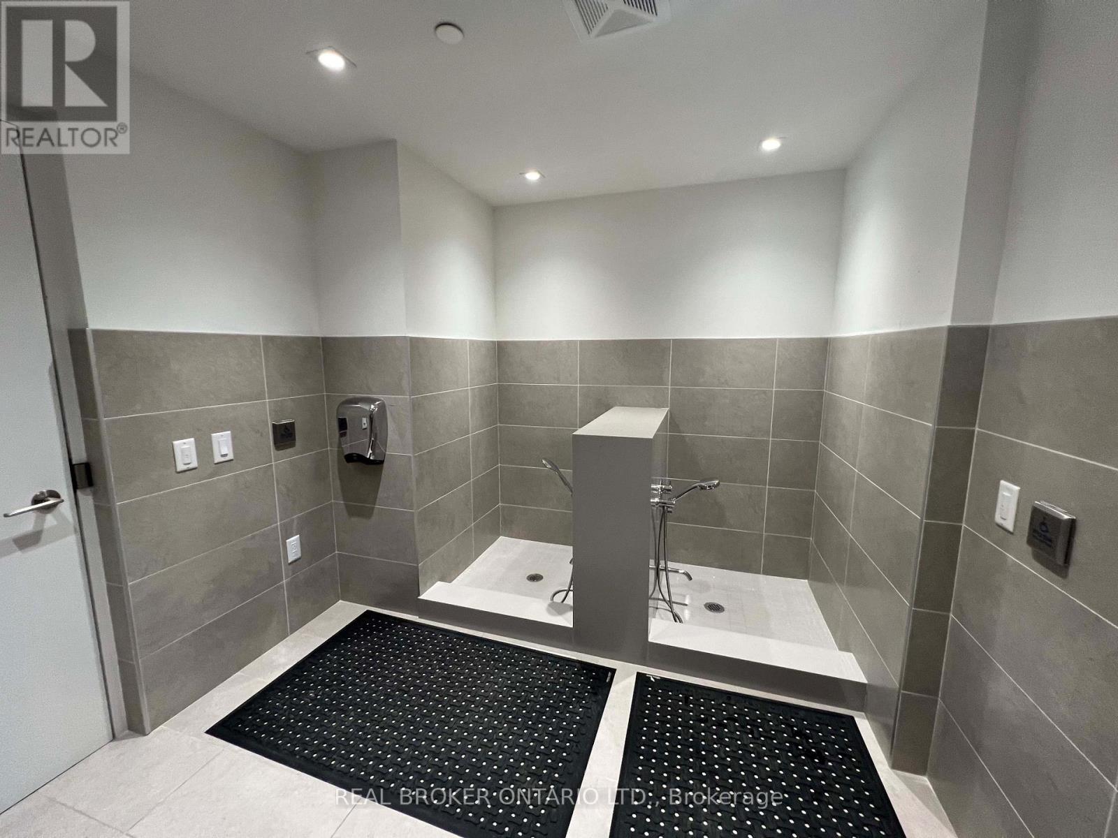 616w - 3 Rosewater Street, Richmond Hill, Ontario  L4C 5T6 - Photo 16 - N12759646