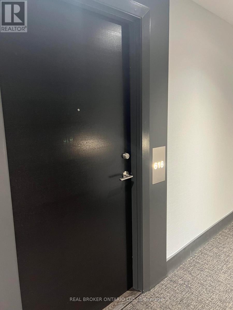 616w - 3 Rosewater Street, Richmond Hill, Ontario  L4C 5T6 - Photo 3 - N12759646