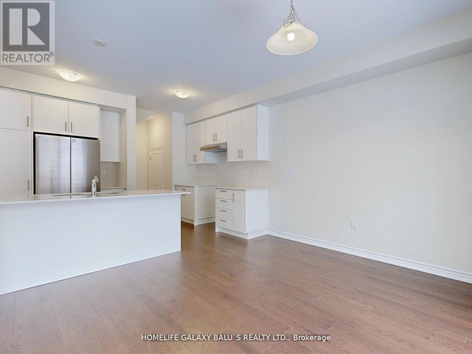 74 Gemini Drive, Barrie, Ontario  L9J 0P8 - Photo 10 - S12759602