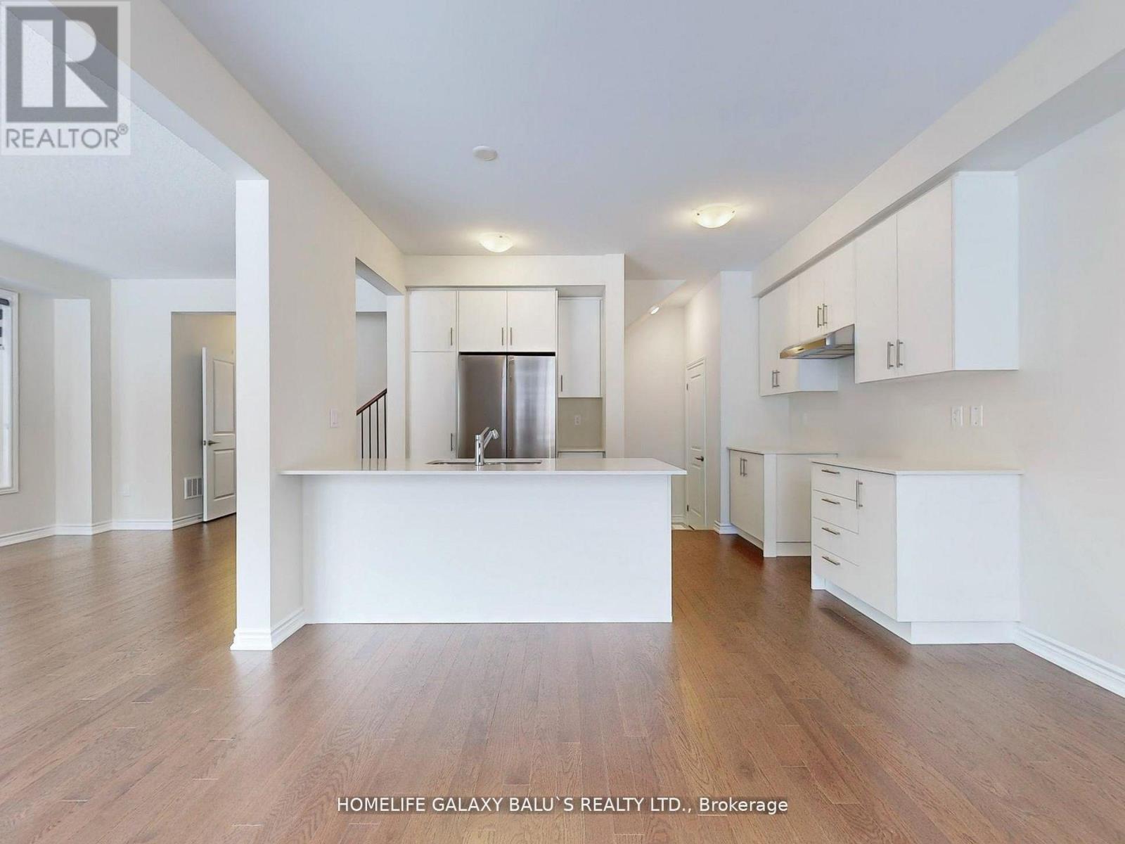 74 Gemini Drive, Barrie, Ontario  L9J 0P8 - Photo 9 - S12759602