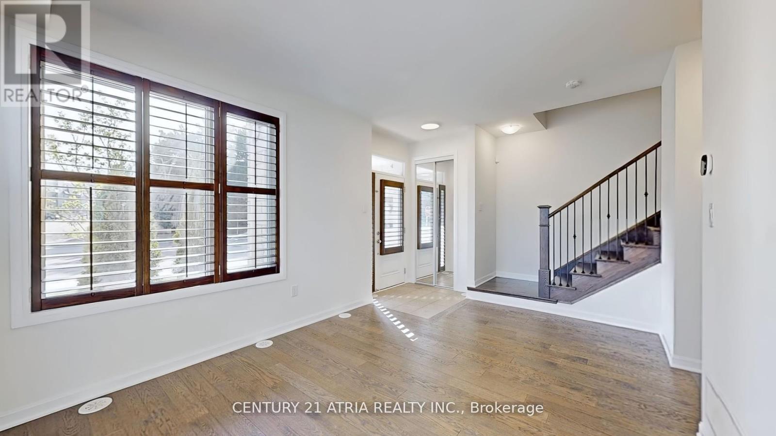 205 The Donway East, Toronto, Ontario  M3B 0B4 - Photo 28 - C12752308