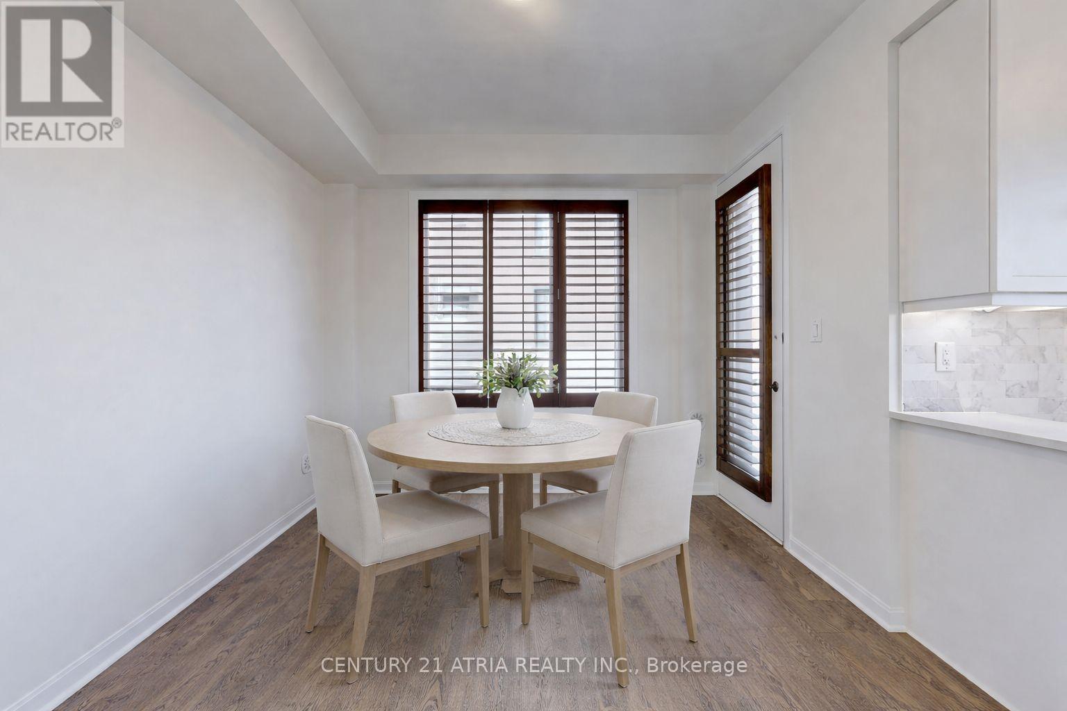 205 The Donway East, Toronto, Ontario  M3B 0B4 - Photo 36 - C12752308