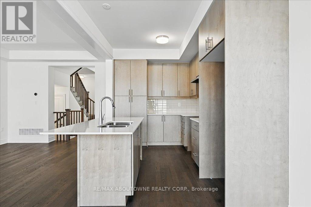 13 - 2184 Postmaster Drive, Oakville, Ontario  L6M 3X1 - Photo 16 - W12759476