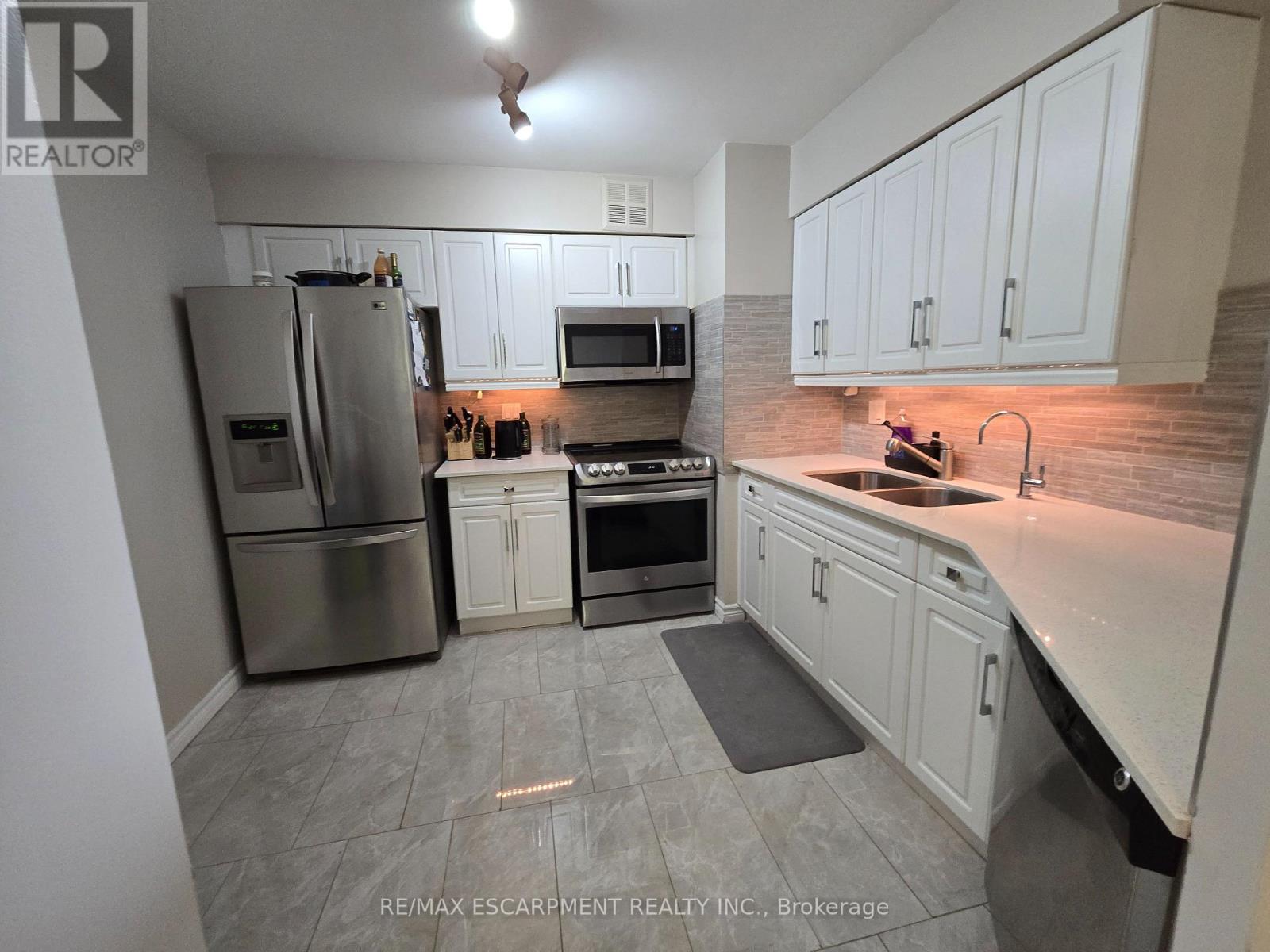 2205 - 3605 Kariya Drive, Mississauga, Ontario  L5B 3J4 - Photo 11 - W12759494