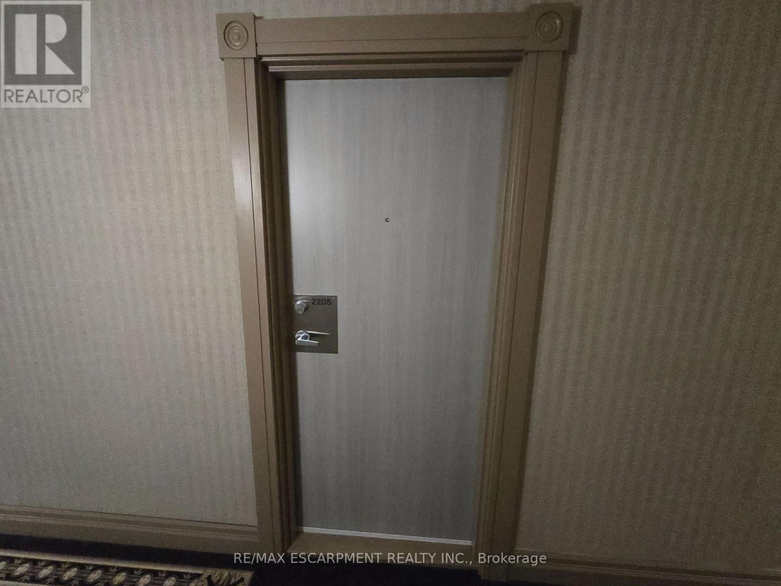 2205 - 3605 Kariya Drive, Mississauga, Ontario  L5B 3J4 - Photo 2 - W12759494