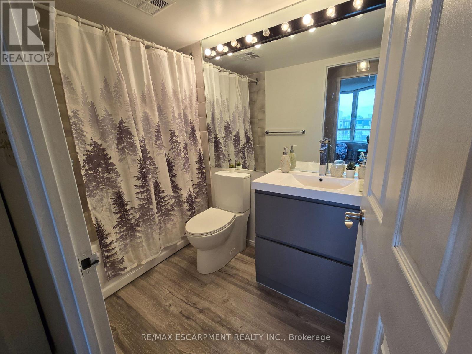 2205 - 3605 Kariya Drive, Mississauga, Ontario  L5B 3J4 - Photo 5 - W12759494