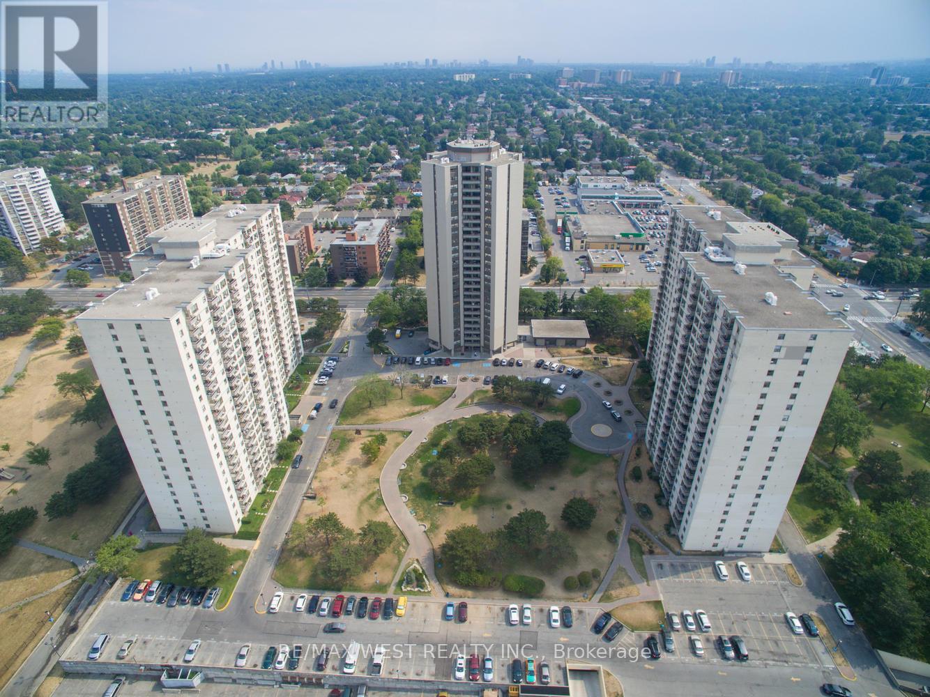 605 - 380 Dixon Road, Toronto, Ontario  M9R 1T3 - Photo 35 - W12759576