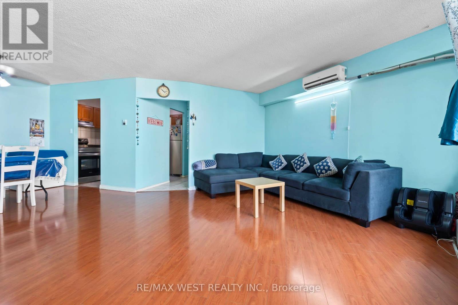 605 - 380 Dixon Road, Toronto, Ontario  M9R 1T3 - Photo 7 - W12759576