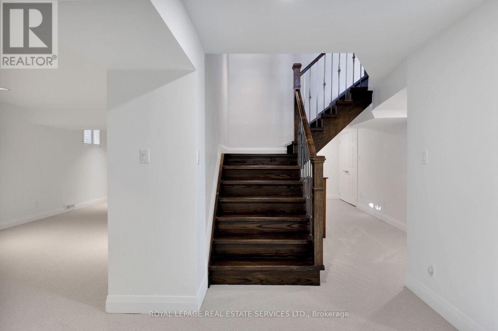 221 Richmond Rd Road, Oakville, Ontario  L6H 1L8 - Photo 39 - W12759628