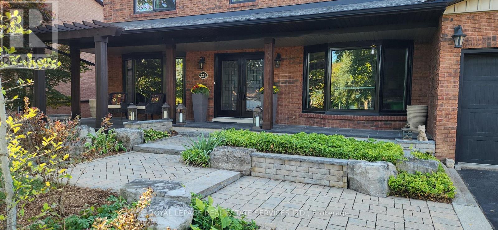 221 Richmond Rd Road, Oakville, Ontario  L6H 1L8 - Photo 45 - W12759628