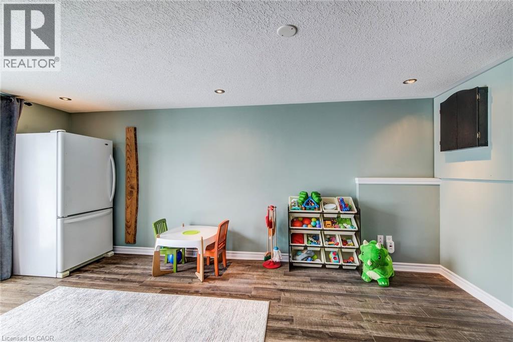 84 Walsh Crescent, Stratford, Ontario  N5A 7X8 - Photo 20 - 40802528