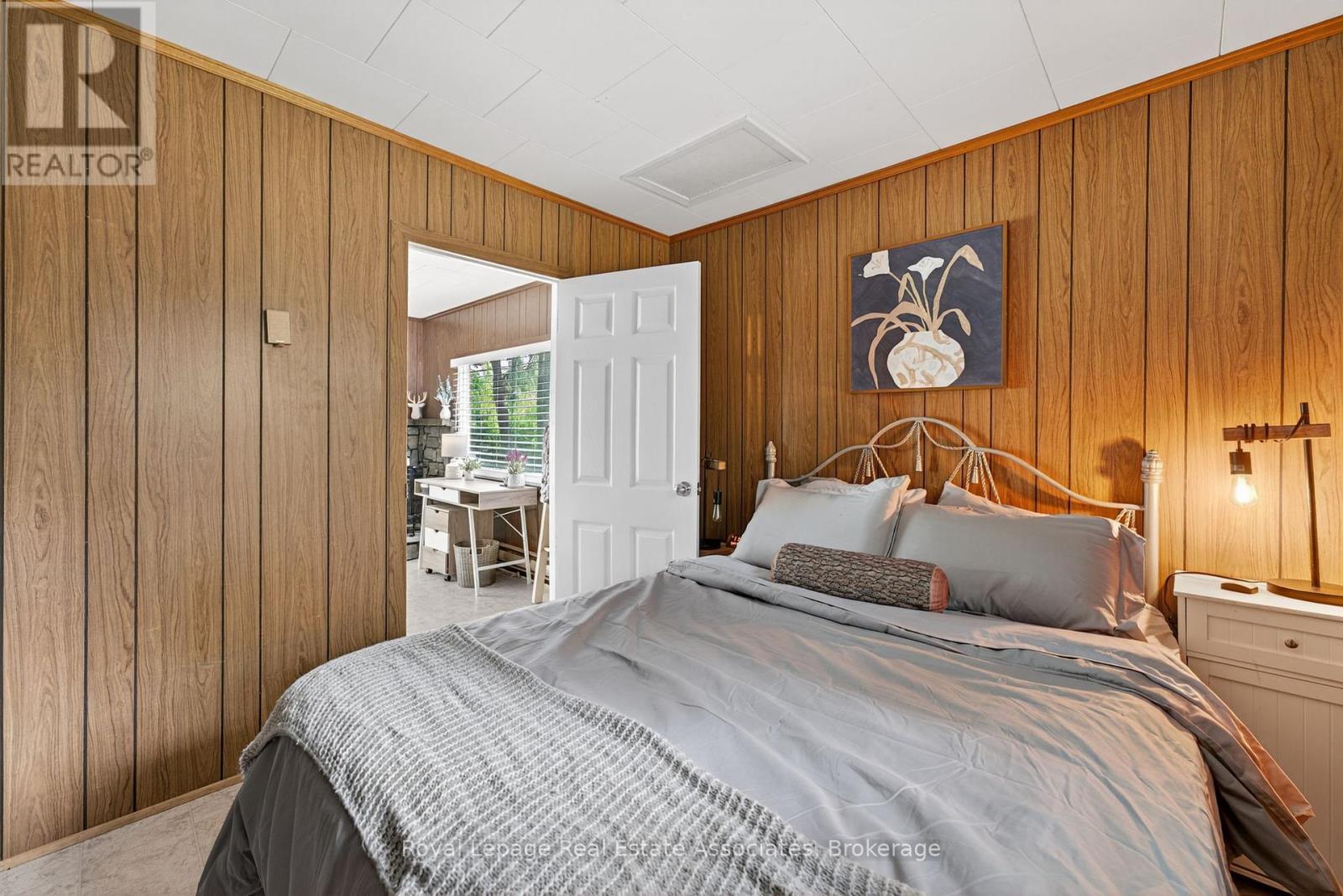 17377 35 Highway, Algonquin Highlands, Ontario  K0M 1S0 - Photo 23 - X12759490