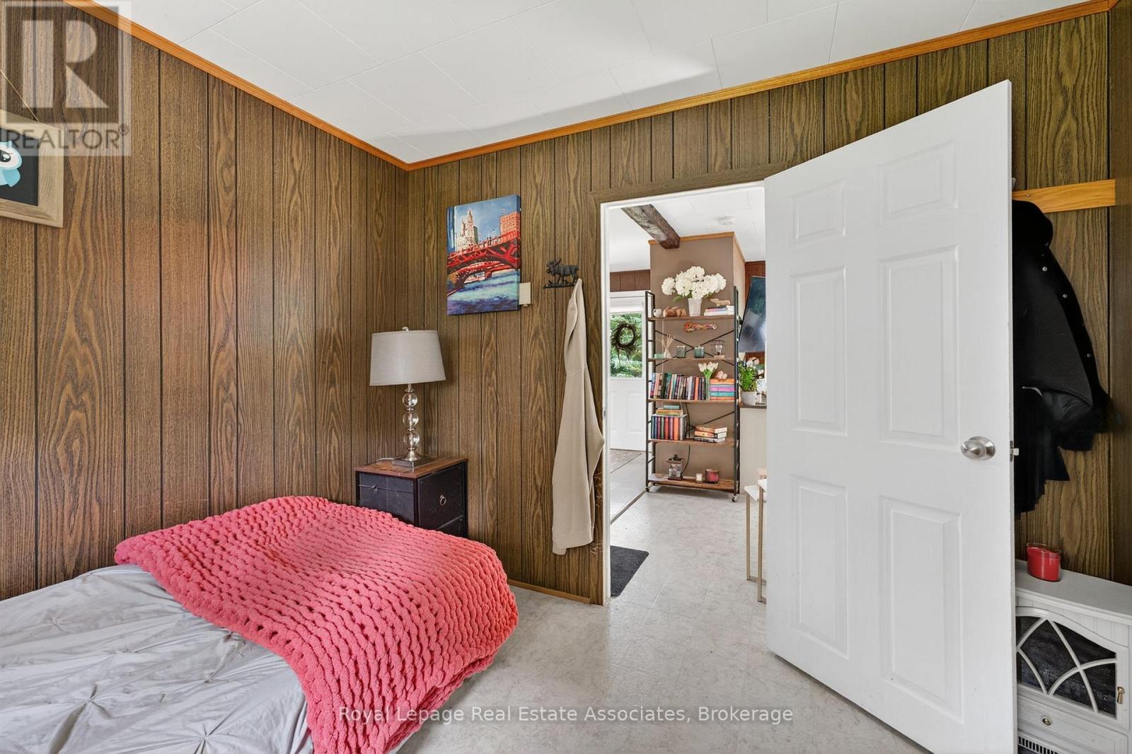 17377 35 Highway, Algonquin Highlands, Ontario  K0M 1S0 - Photo 25 - X12759490