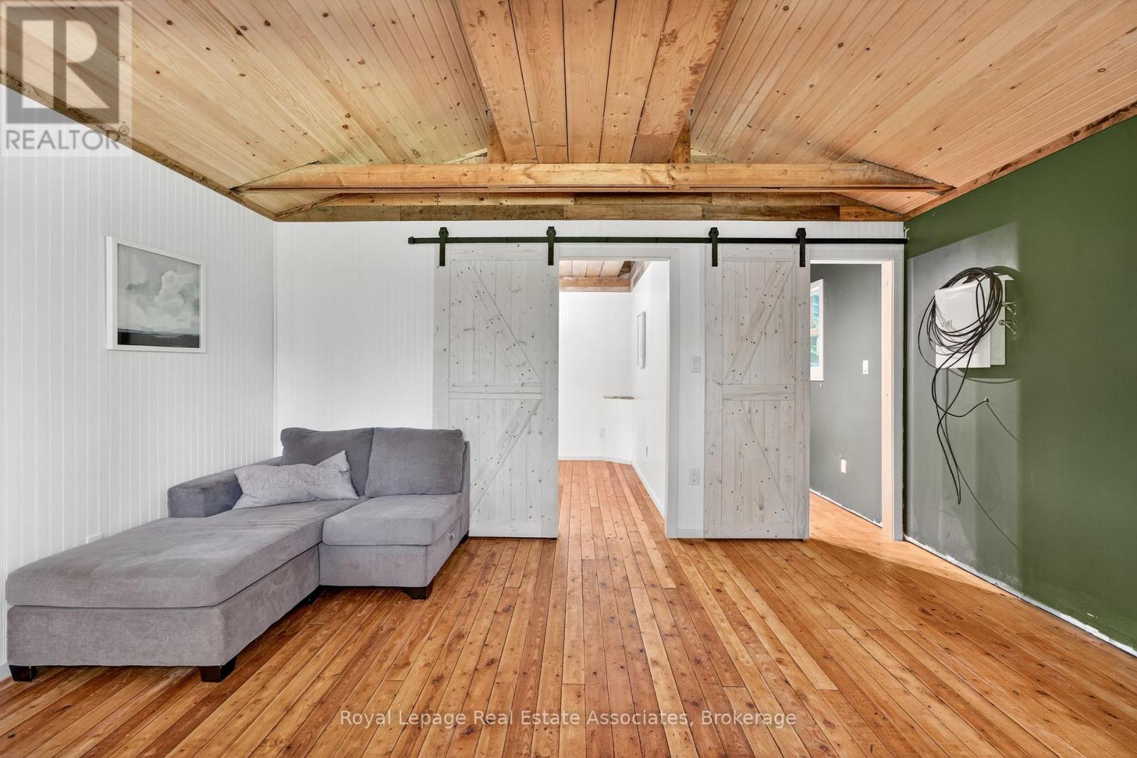 17377 35 Highway, Algonquin Highlands, Ontario  K0M 1S0 - Photo 33 - X12759490