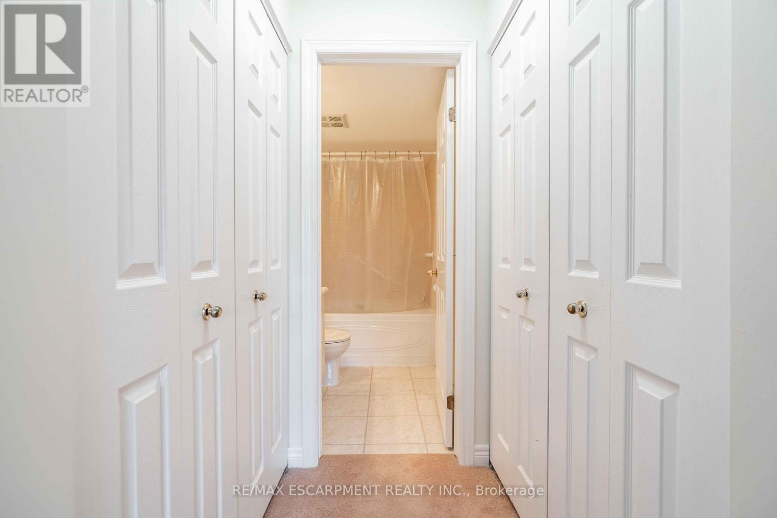 207 - 980 Golf Links Road, Hamilton, Ontario  L9K 1J8 - Photo 12 - X12759500