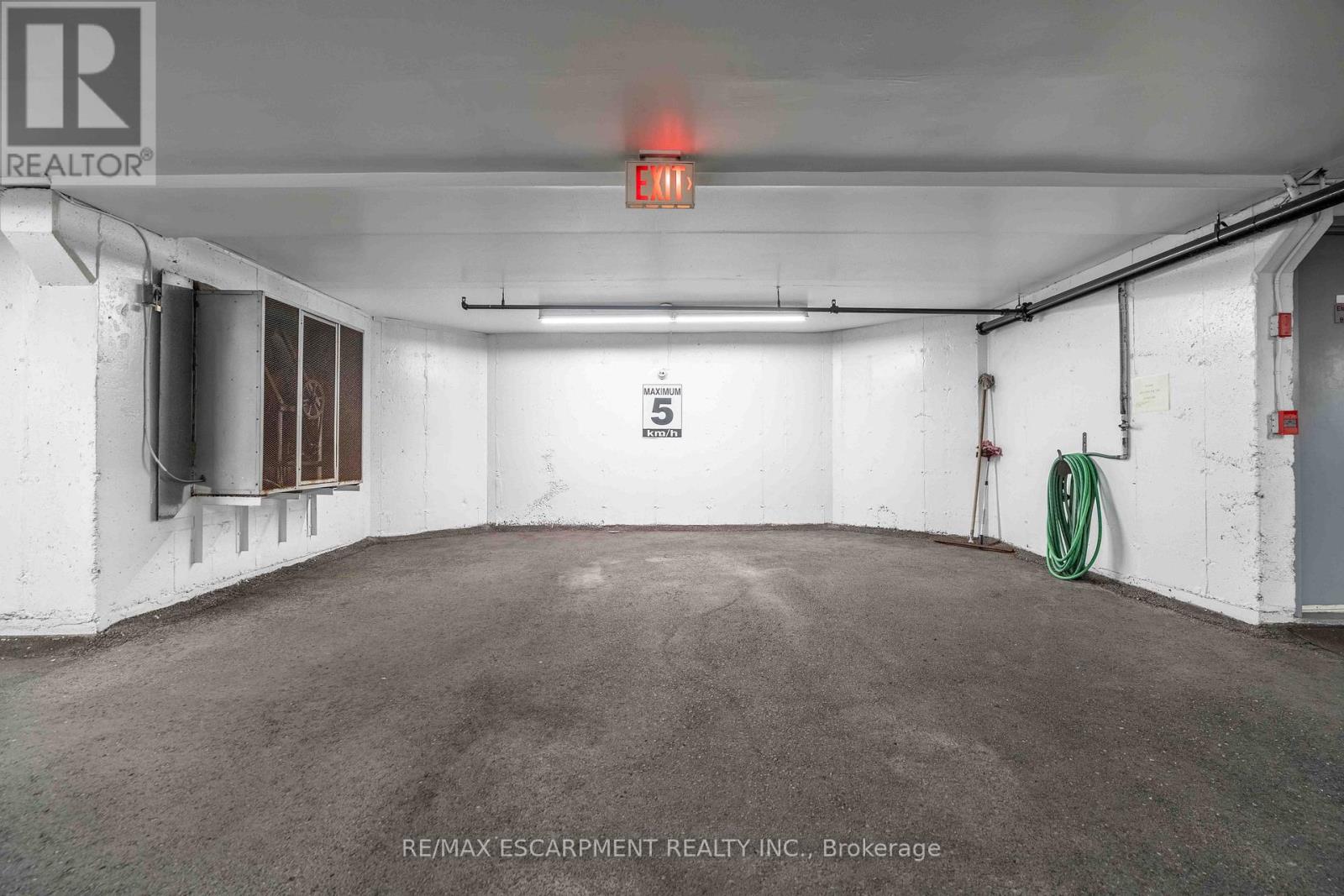 207 - 980 Golf Links Road, Hamilton, Ontario  L9K 1J8 - Photo 16 - X12759500