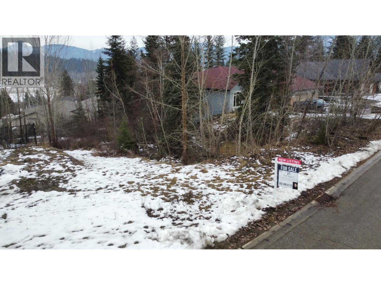 2557 Cedar Ridge Court, Lumby, British Columbia  V0E 2G5 - Photo 14 - 10374388