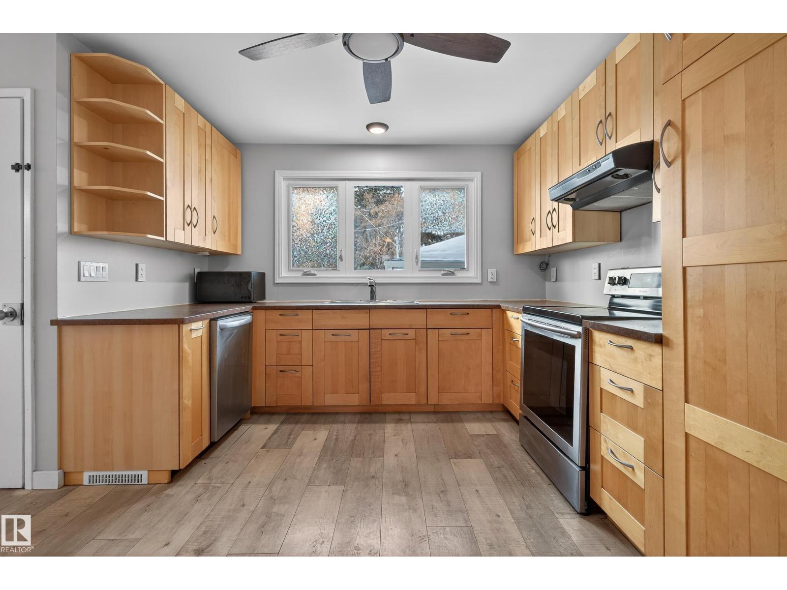 8328 164 St Nw, Edmonton, Alberta  T5R 2P8 - Photo 16 - E4471759