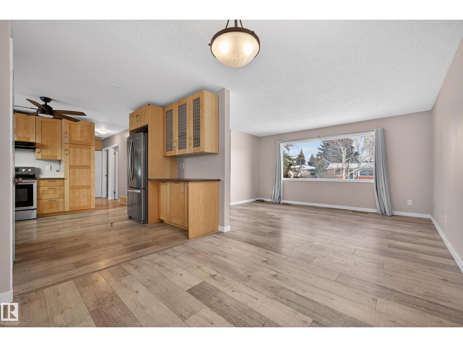 8328 164 St Nw, Edmonton, Alberta  T5R 2P8 - Photo 10 - E4471759