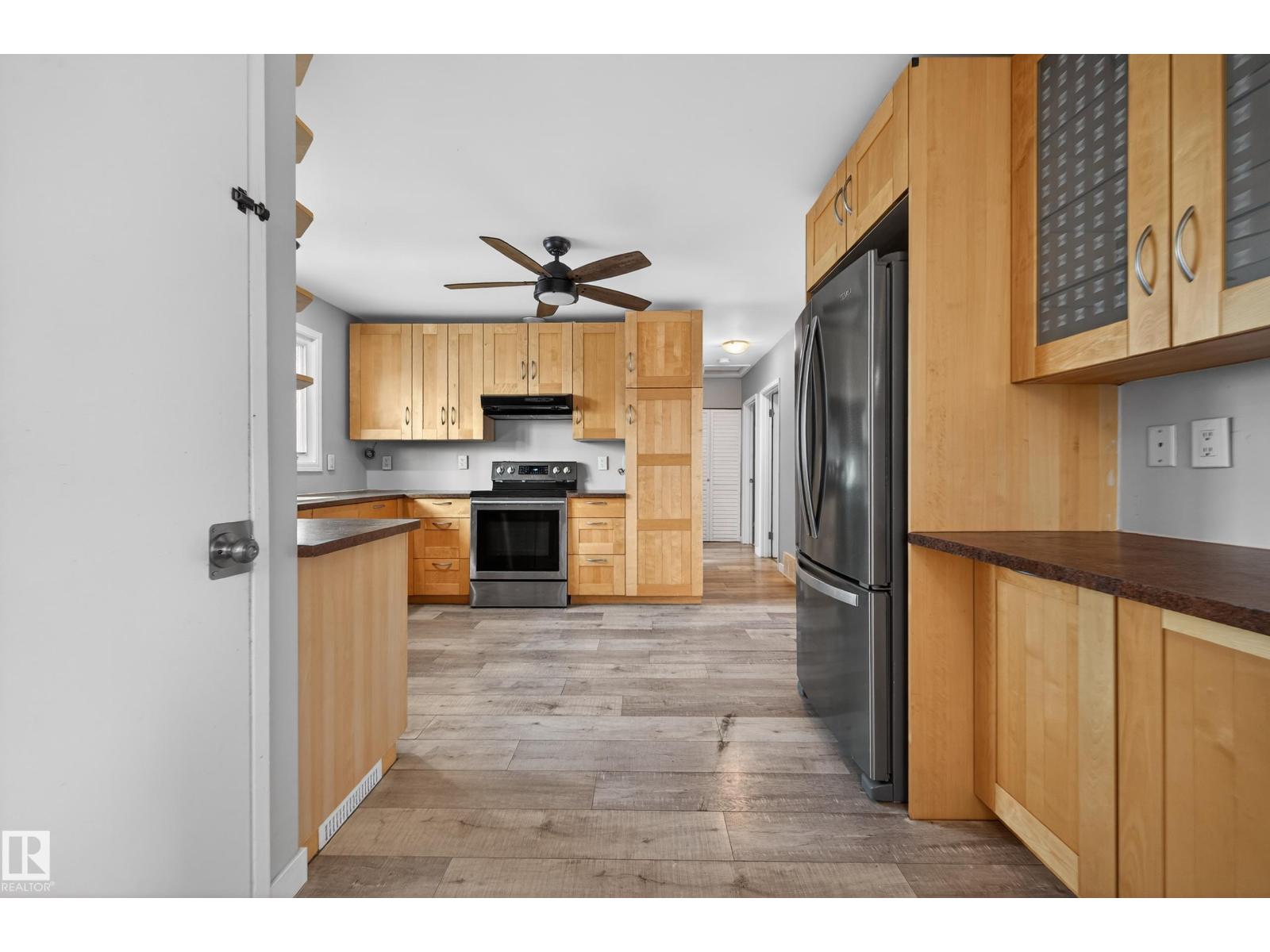 8328 164 St Nw, Edmonton, Alberta  T5R 2P8 - Photo 11 - E4471759