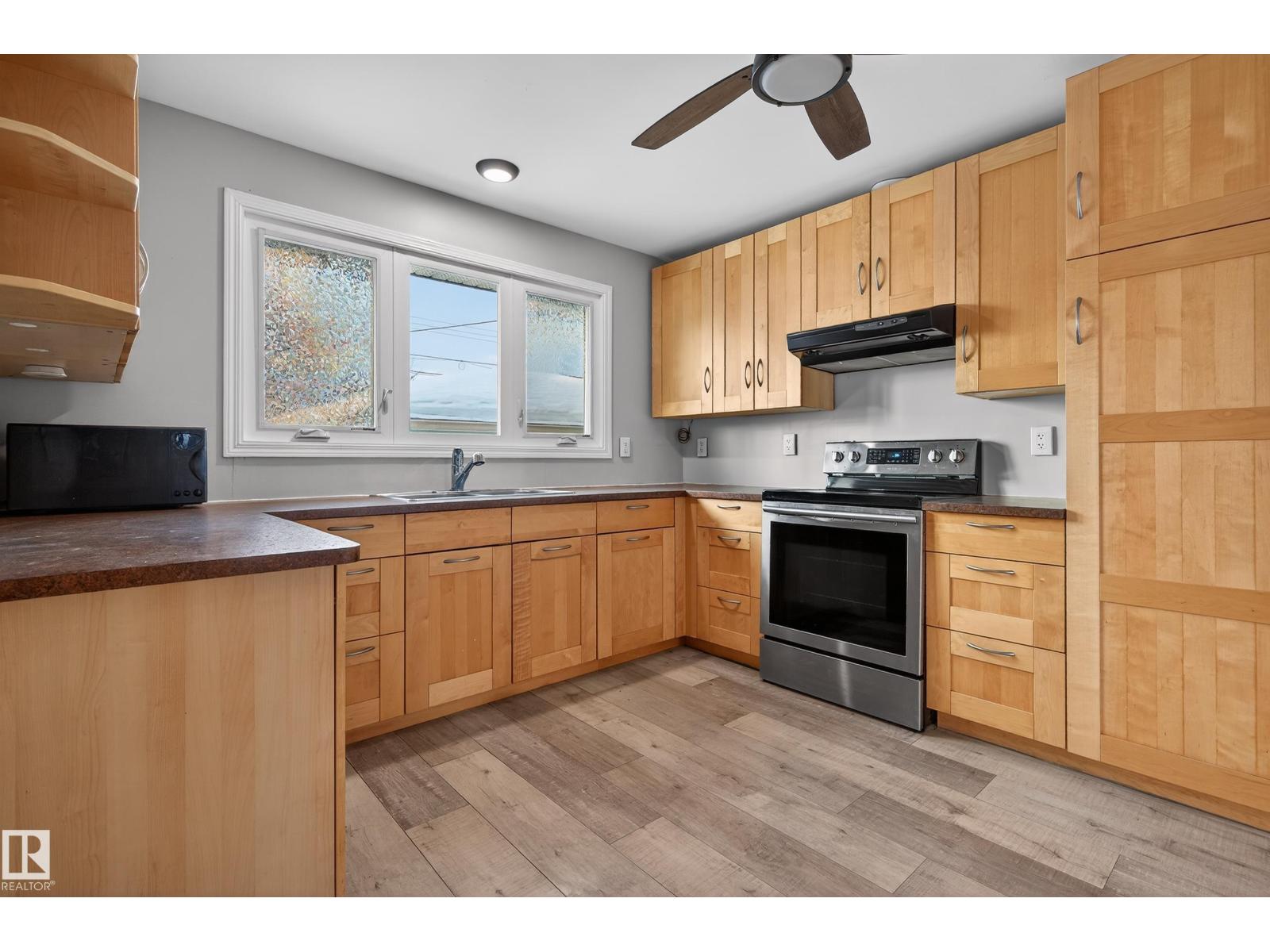 8328 164 St Nw, Edmonton, Alberta  T5R 2P8 - Photo 14 - E4471759