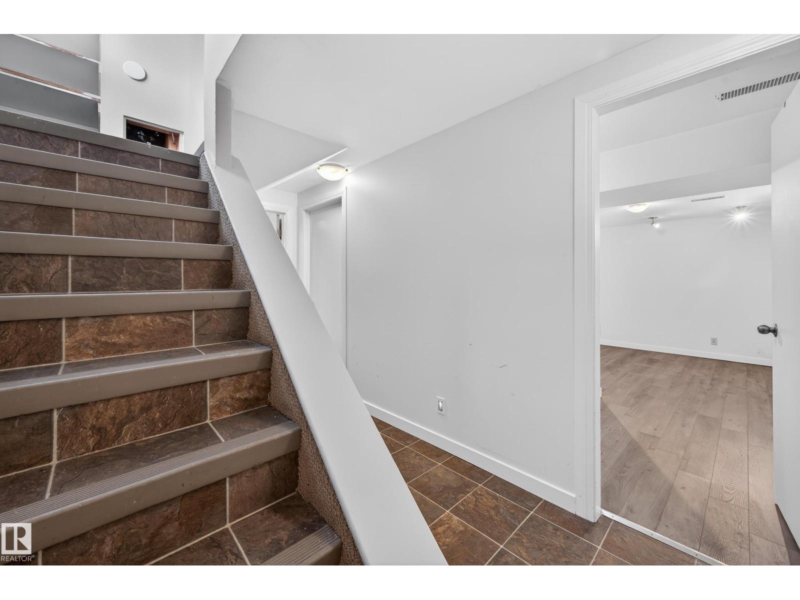 8328 164 St Nw, Edmonton, Alberta  T5R 2P8 - Photo 30 - E4471759