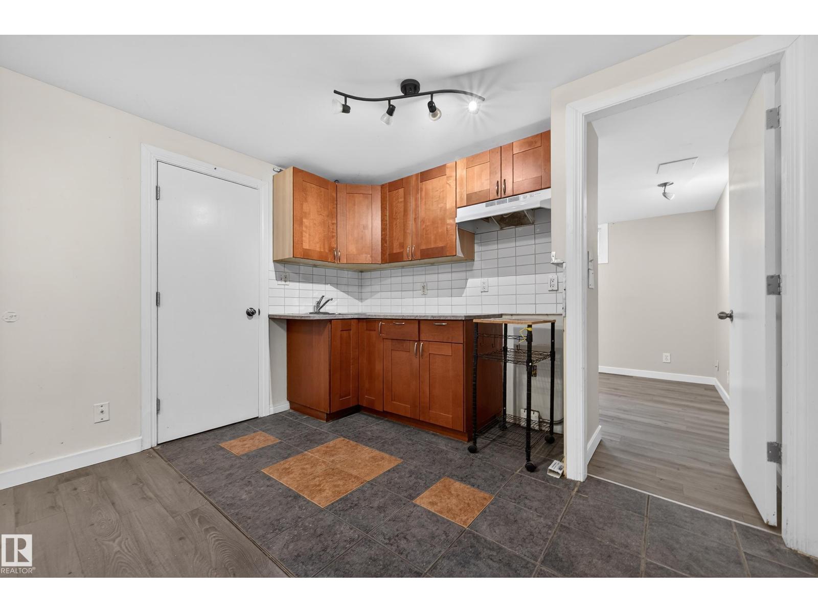 8328 164 St Nw, Edmonton, Alberta  T5R 2P8 - Photo 22 - E4471759