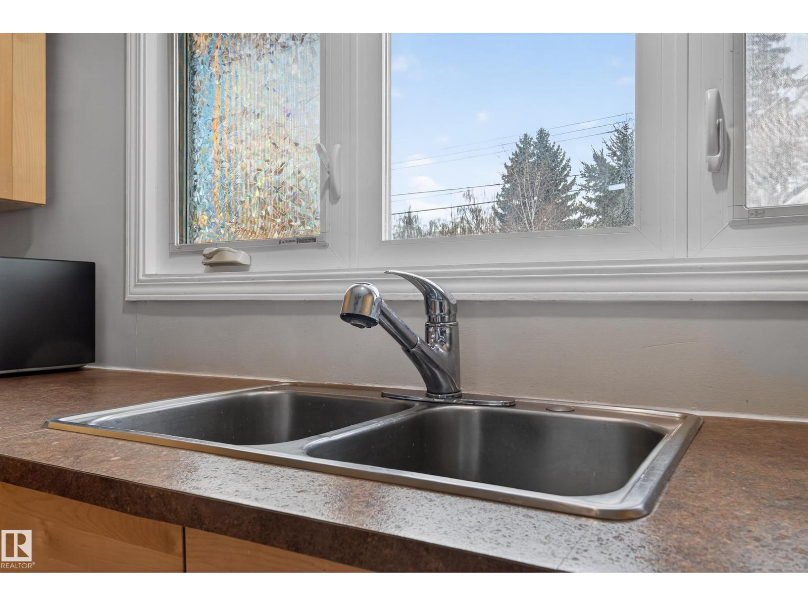 8328 164 St Nw, Edmonton, Alberta  T5R 2P8 - Photo 17 - E4471759