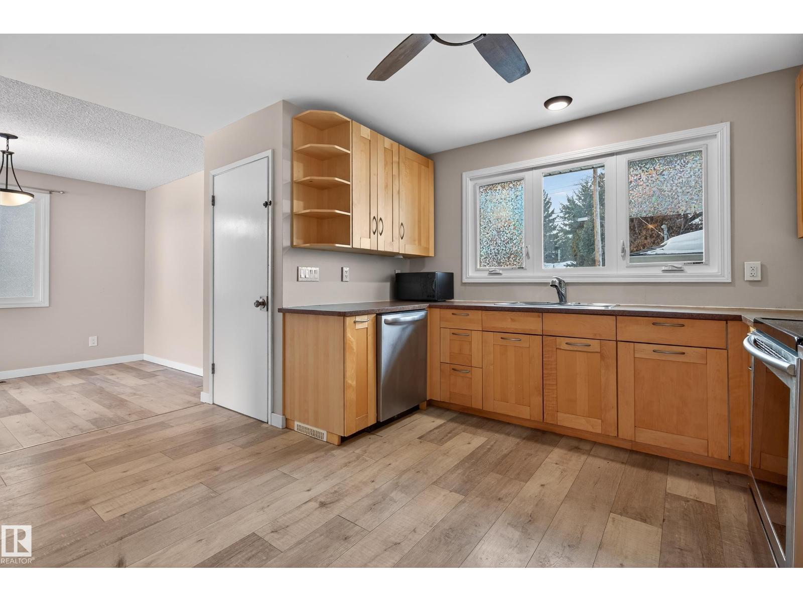 8328 164 St Nw, Edmonton, Alberta  T5R 2P8 - Photo 15 - E4471759